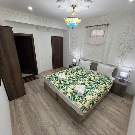 Everland Guest House Buhara Exterior foto