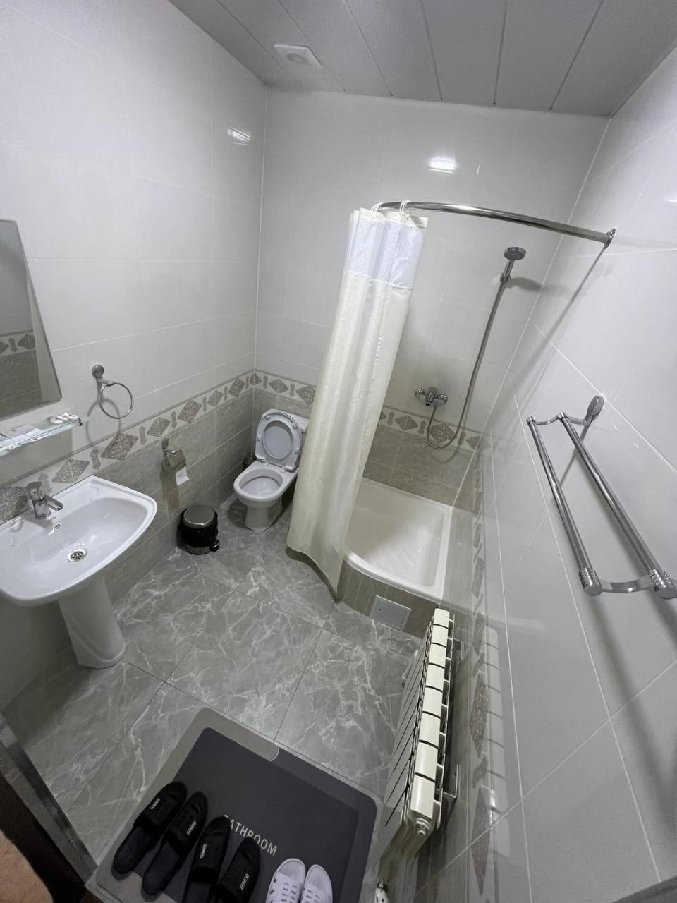 Everland Guest House Buhara Exterior foto
