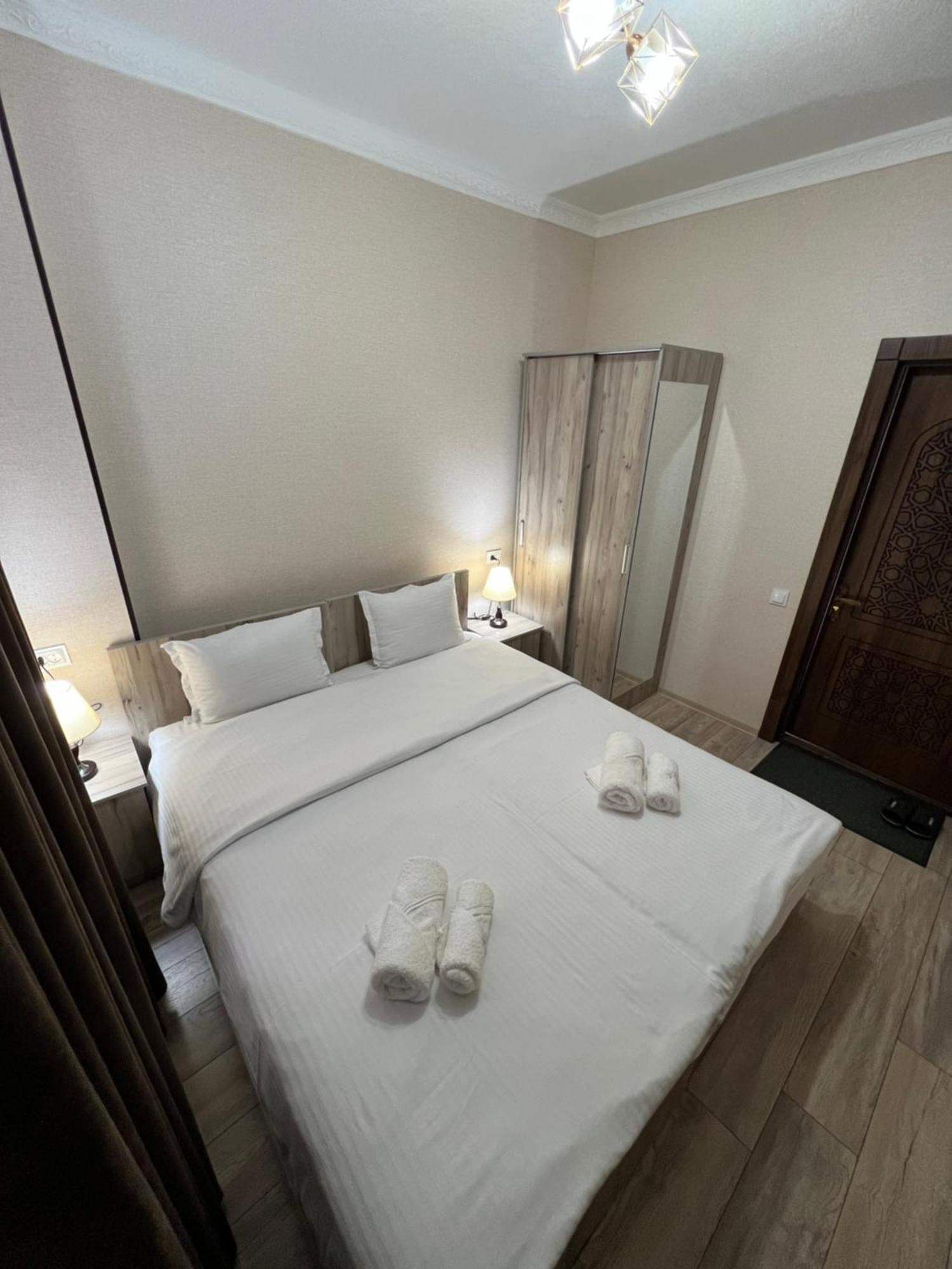 Everland Guest House Buhara Exterior foto