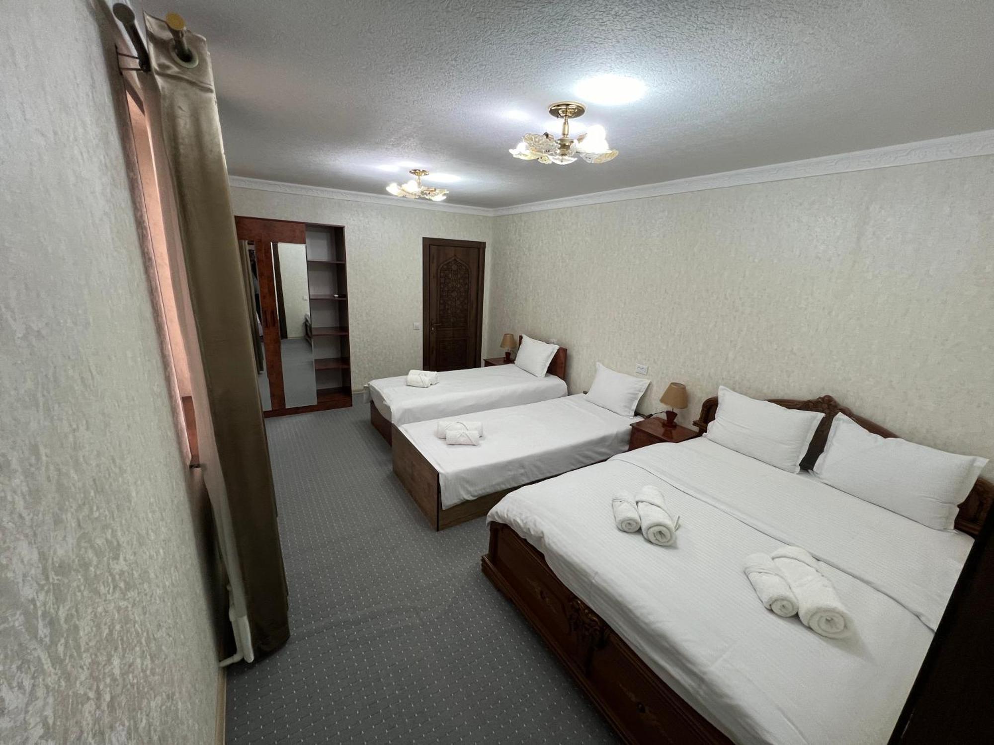Everland Guest House Buhara Exterior foto